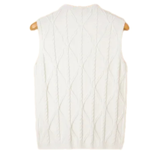 🤍 NWT White Pearled Textured Knit Sweater Vest – Size L (US 12–14) - Picture 4 of 7